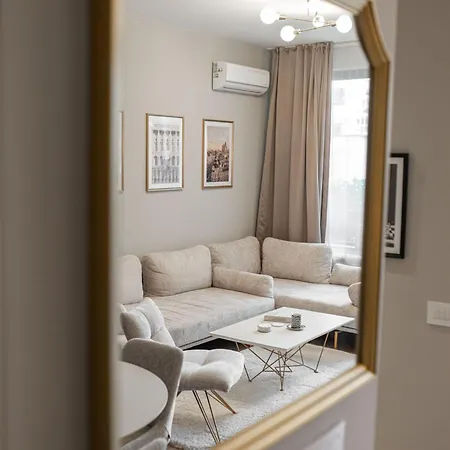 Eterna Lux With Garden Apartment *
