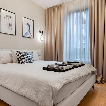 Apartment Eterna Lux With Garden *